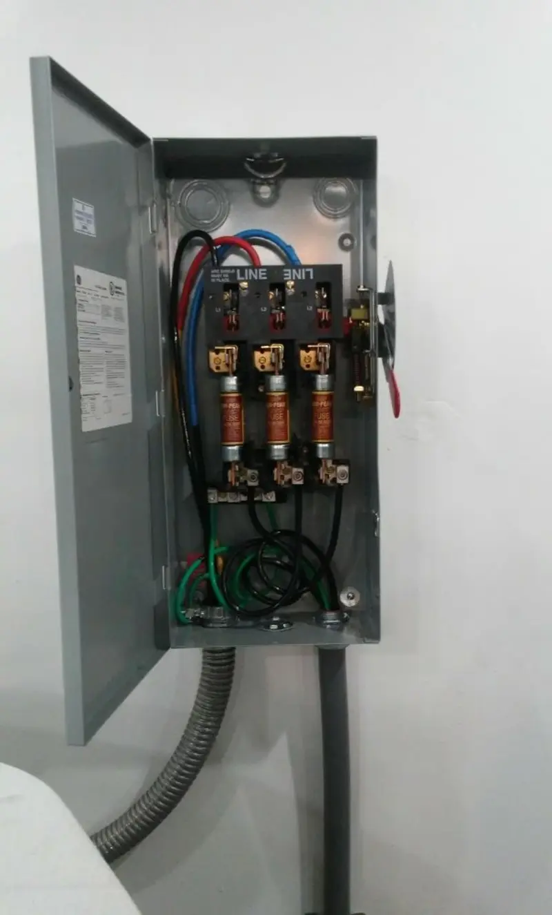 Three-phase disconnect switch installed for Electrical Wiring & Rewiring in Klamath Falls