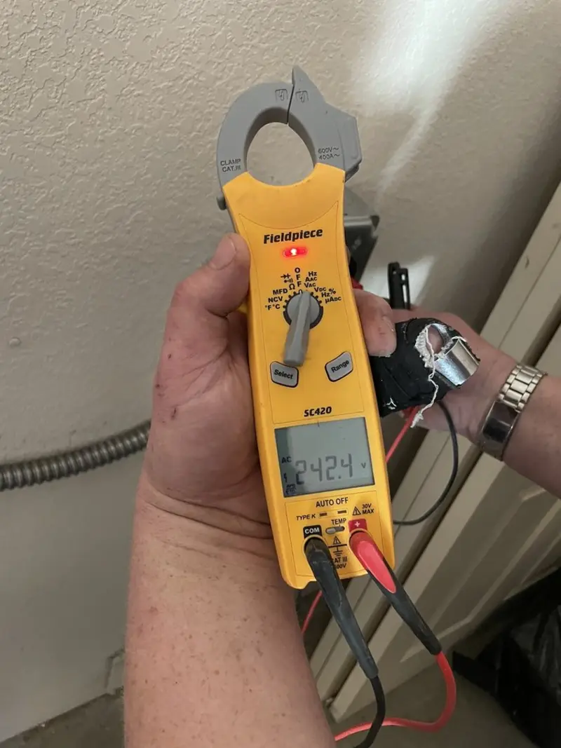 Voltage testing with clamp meter during Generator Installation in Klamath Falls
